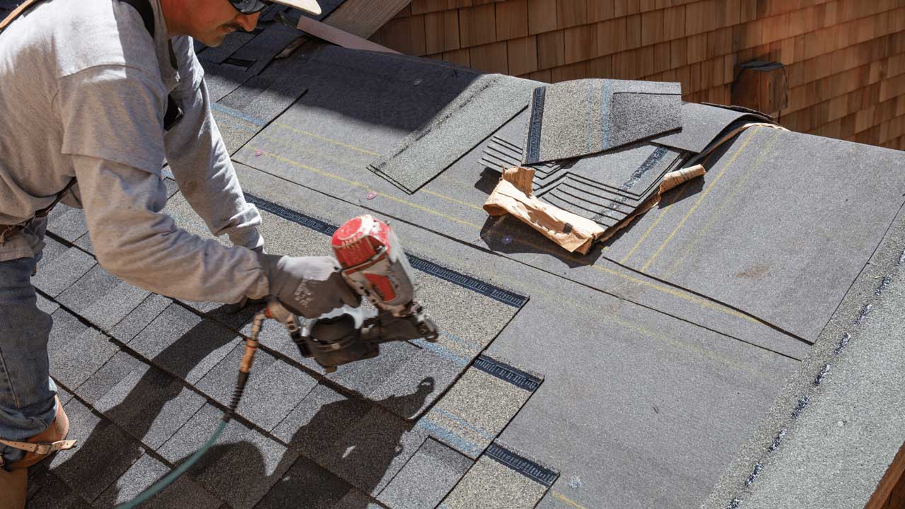 Understanding The Different Types Of Insulation For Your Home's Roof